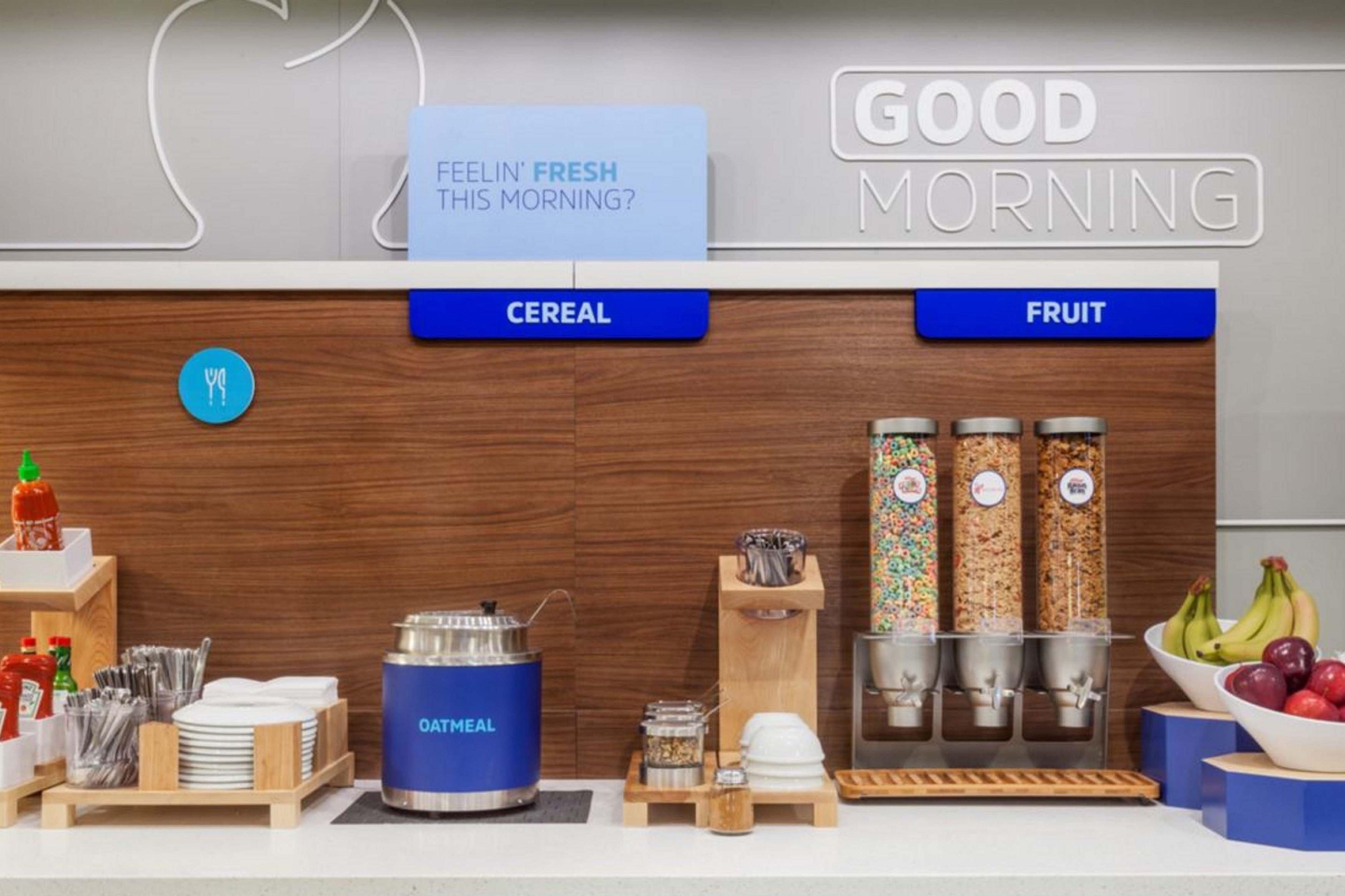 Holiday Inn Express - Plymouth By Ihg Extérieur photo
