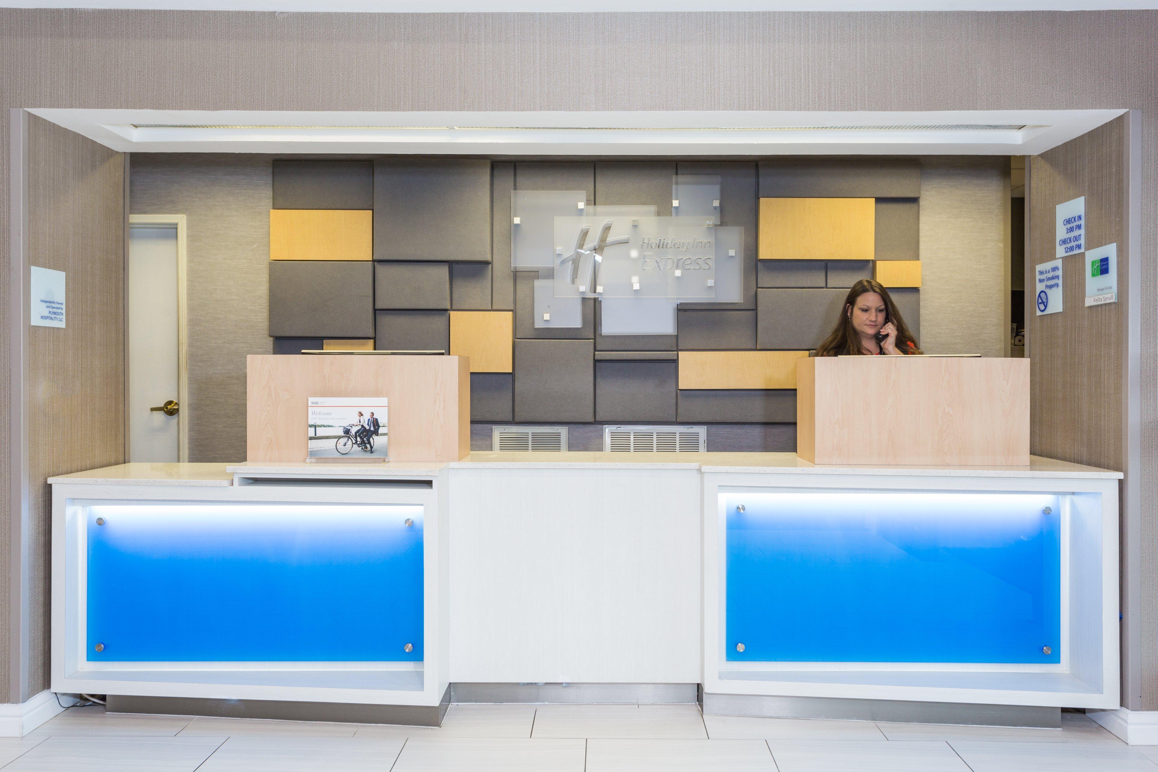Holiday Inn Express - Plymouth By Ihg Extérieur photo