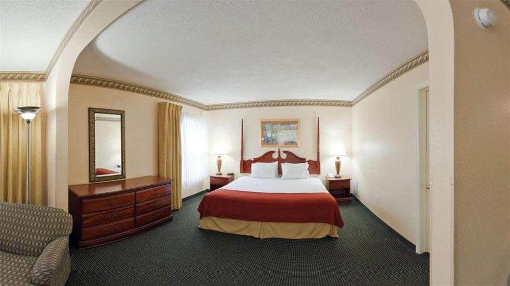 Holiday Inn Express - Plymouth By Ihg Extérieur photo